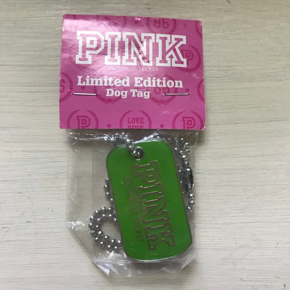 VS PINK DOG TAG NECKLACE HTF NEW RARE - Picture 2 of 3